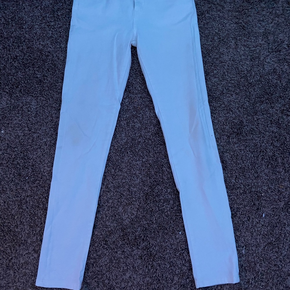 High rise, three buttons, white Kancan jeans